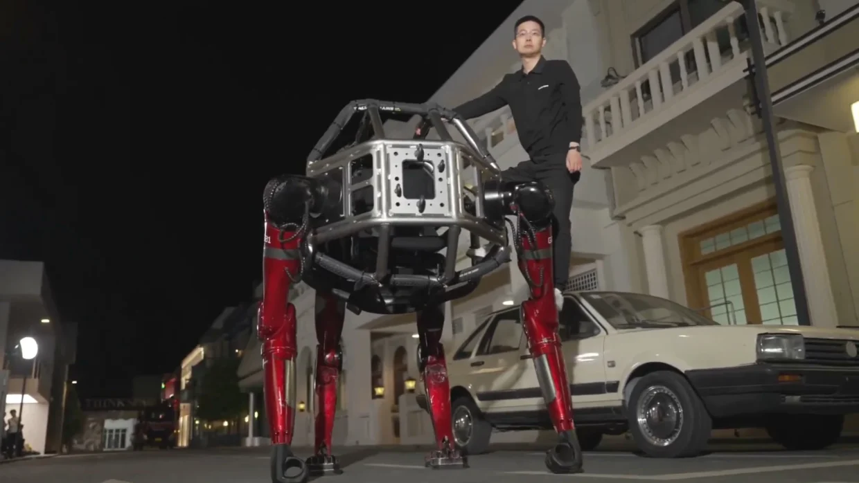 Unitree Robotics Unveils GD01, the World’s First Mass-Produced Manned Transformable Mecha
